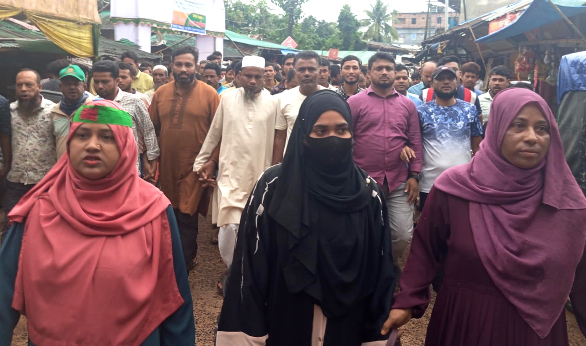 উপজেলা পরিষদ বাতিল হওয়ায় নাইক্ষ্যংছড়িতে বিএনপির আনন্দ মিছিল