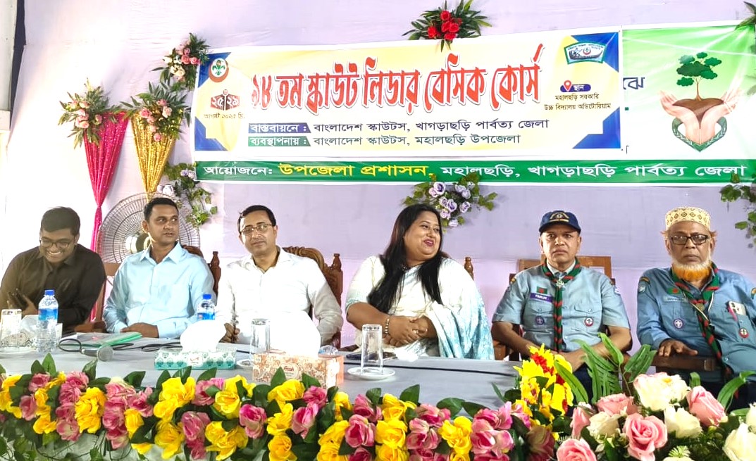 মহালছড়িতে খাগড়াছড়ি জেলা প্রশাসকের বিভিন্ন কর্মসূচি পরিদর্শন
