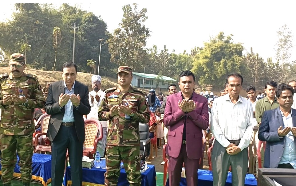 লক্ষ্মীছড়িতে বাইন্যাছোলা-মানিকপুর উচ্চ বিদ্যালয়ের হোস্টেল বিজ্ঞান ও আইসিটি ভবন উদ্বোধন