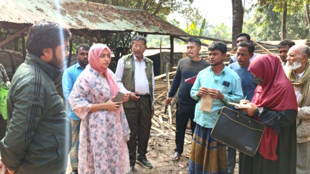 নাইক্ষ্যংছড়িতে ৭ অবৈধ করাতকলে অভিযান জরিমানা ২৩ হাজার টাকা