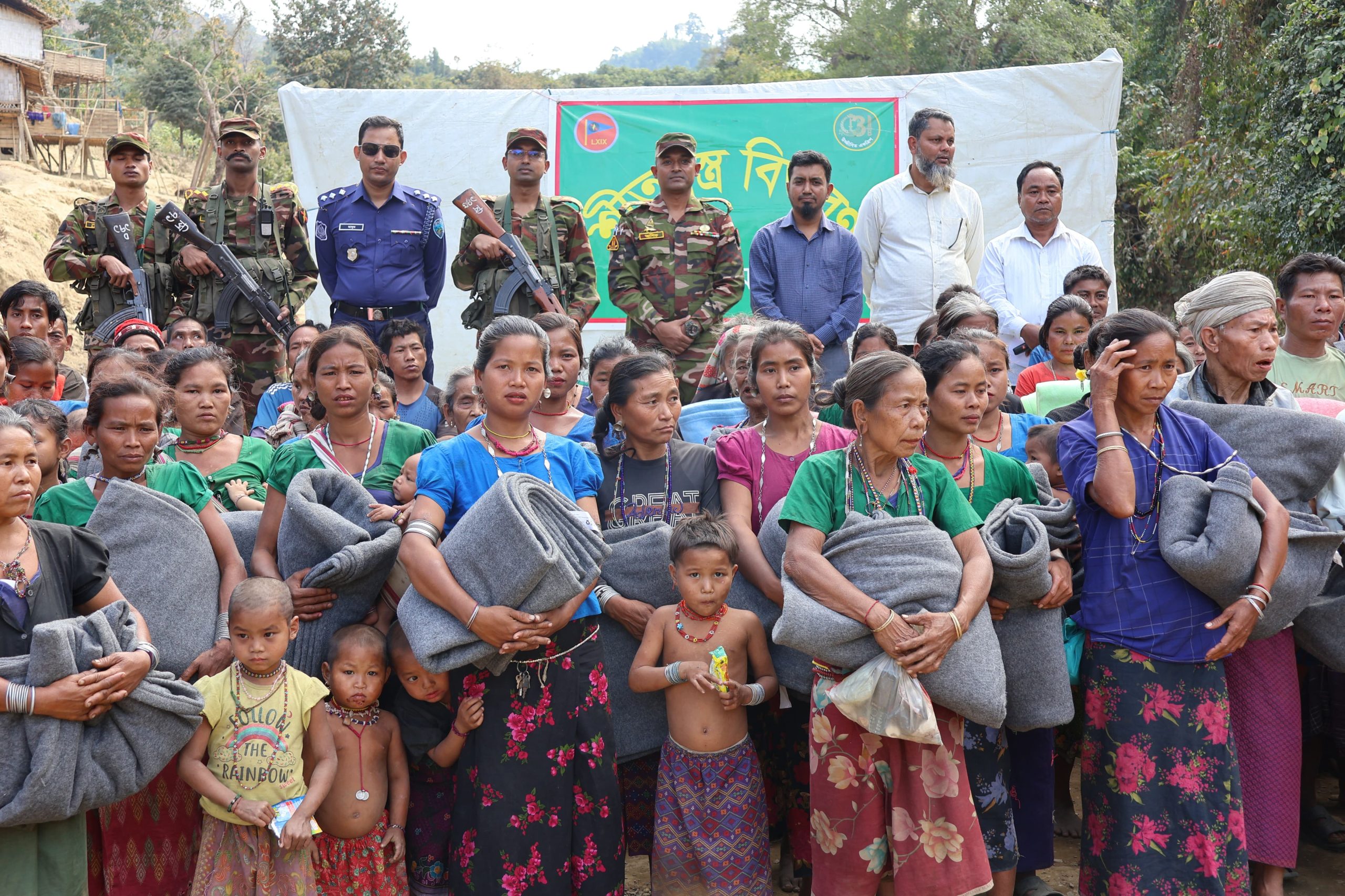 সীমান্তের পিছিয়ে পড়া শিশুদের জন্য নতুন স্বপ্ন: আলীকদমে সেনাবাহিনীর শিক্ষাপ্রতিষ্ঠান উদ্বোধন