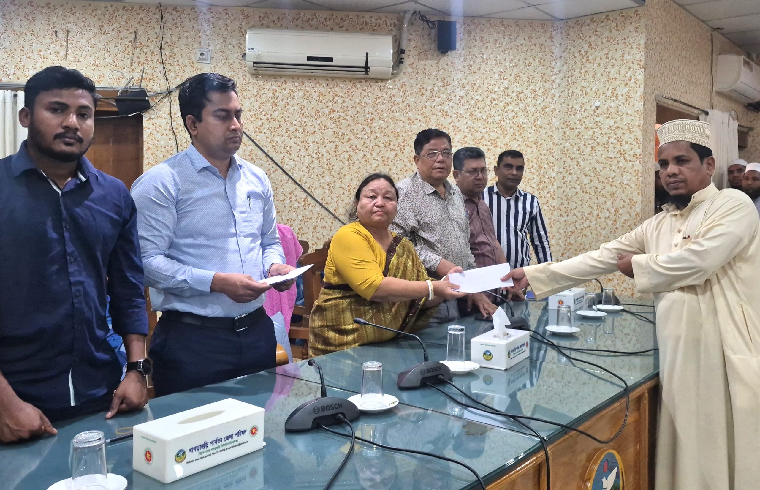 খাগড়াছড়িতে ২৮৮ ধর্মীয় প্রতিষ্ঠানে অনুদান