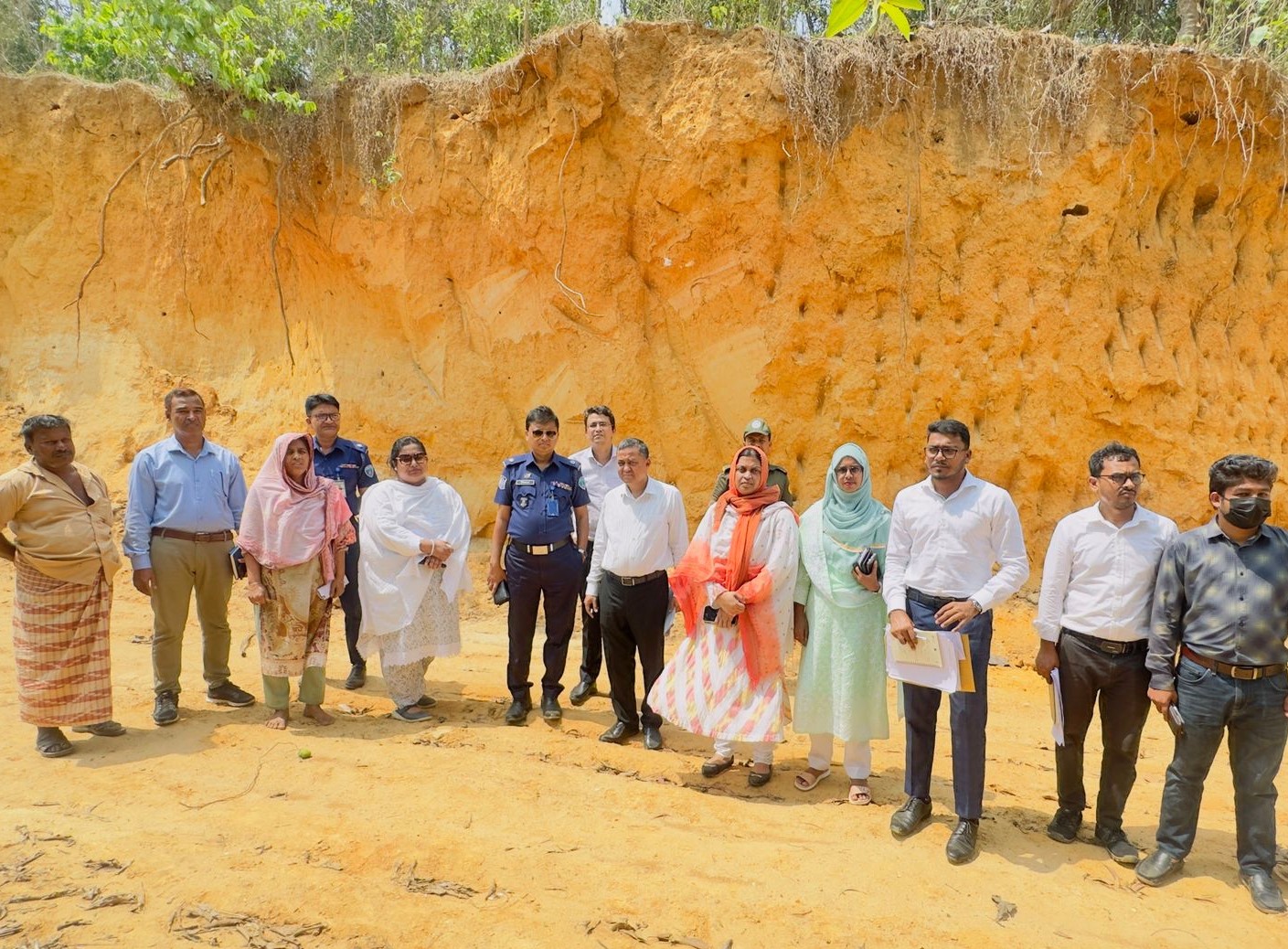 মানিকছড়িতে অবৈধ পাহাড় কাটার সত্যতা মিলল তদন্ত কমিটির পরিদর্শনে